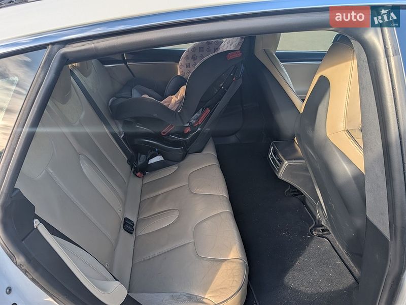 Лифтбек Tesla Model S 2014 в Чернигове фото 8 Лифтбек Tesla Model S 2014 в Чернигове