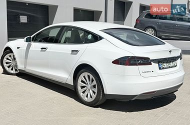 Ліфтбек Tesla Model S 2016 в Тернополі