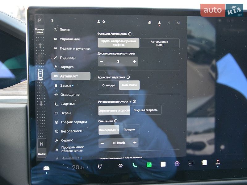 Лифтбек Tesla Model S 2022 в Киеве