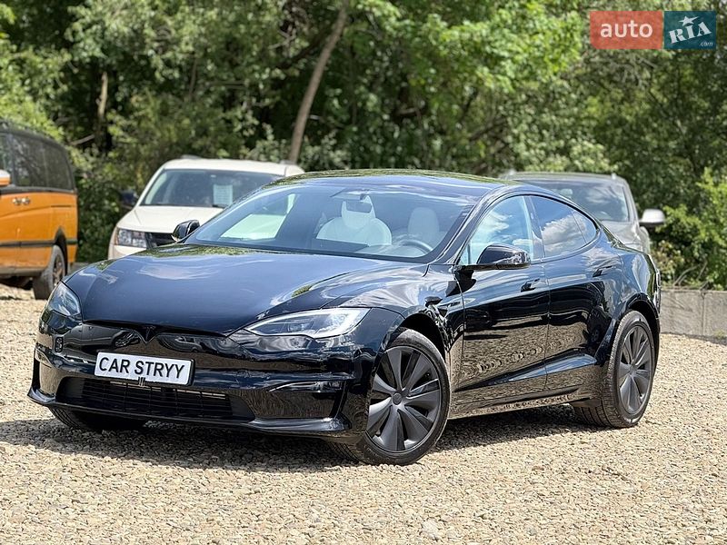 Лифтбек Tesla Model S 2023 в Стрые