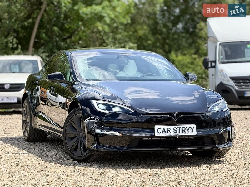 Лифтбек Tesla Model S 2023 в Стрые