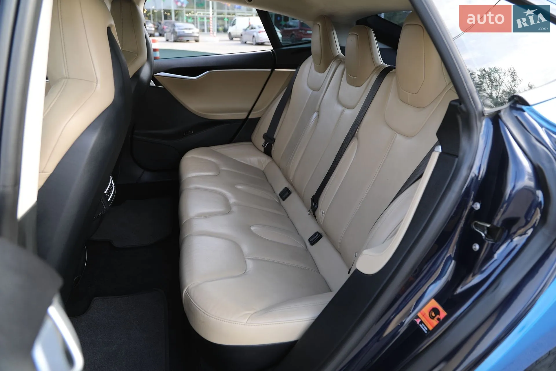 2015 Tesla Model S - мініатюра 12