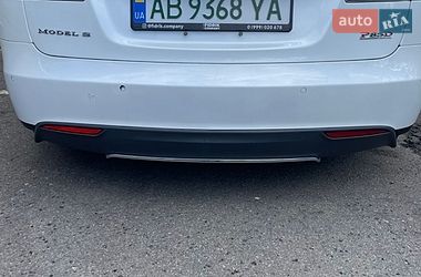 Лифтбек Tesla Model S 2015 в Виннице