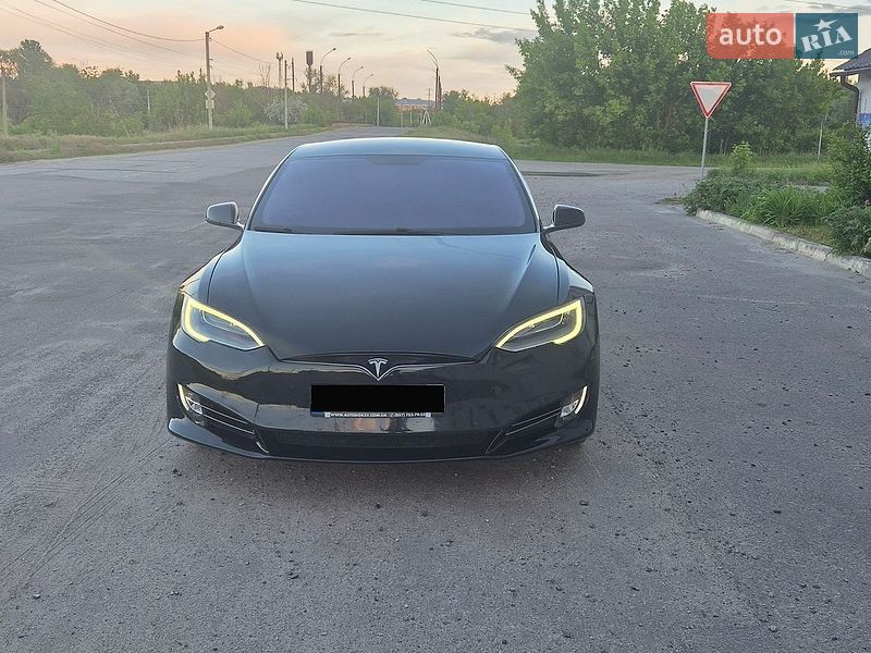 Лифтбек Tesla Model S 2013 в Харькове