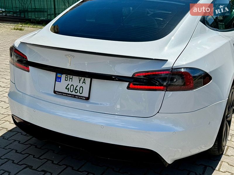 Ліфтбек Tesla Model S 2022 в Одесі