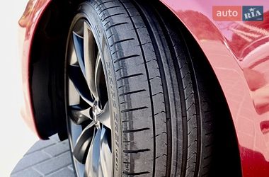 Лифтбек Tesla Model S 2017 в Львове