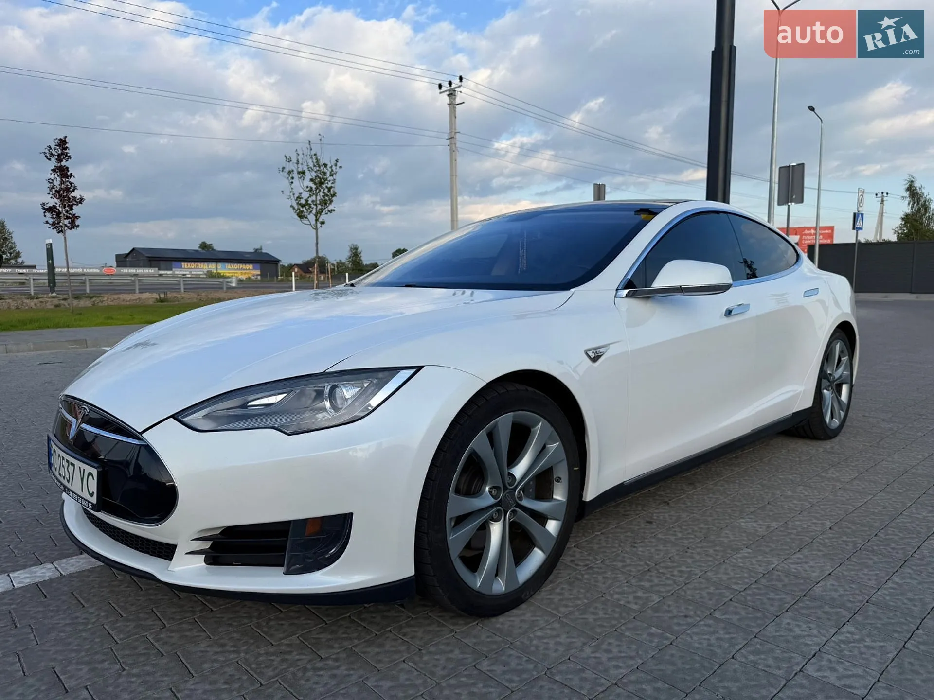 2013 Tesla Model S - мініатюра 2