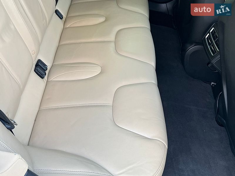 Лифтбек Tesla Model S 2013 в Львове