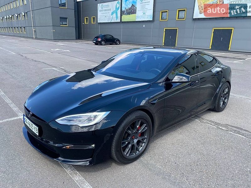 Лифтбек Tesla Model S 2021 в Киеве
