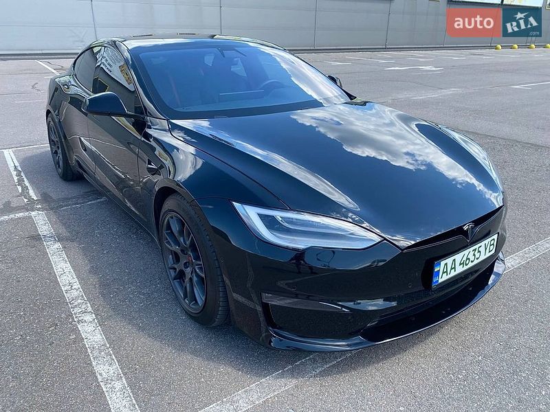Лифтбек Tesla Model S 2021 в Киеве