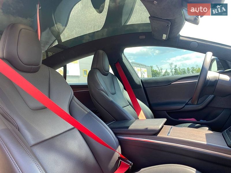 Лифтбек Tesla Model S 2021 в Киеве
