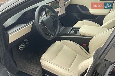 Лифтбек Tesla Model S 2023 в Львове