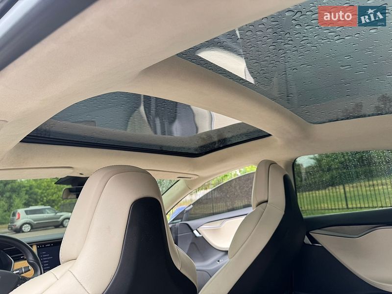 Лифтбек Tesla Model S 2018 в Днепре фото 17 Лифтбек Tesla Model S 2018 в Днепре