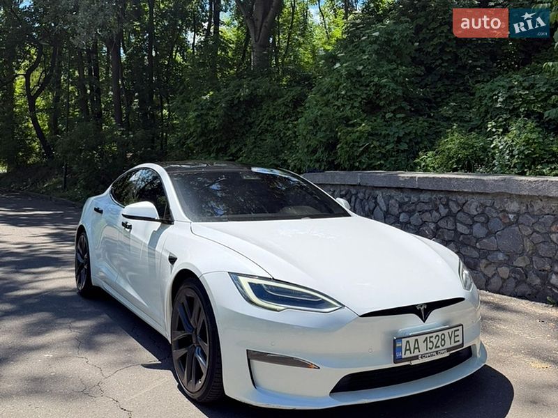 Ліфтбек Tesla Model S 2021 в Києві