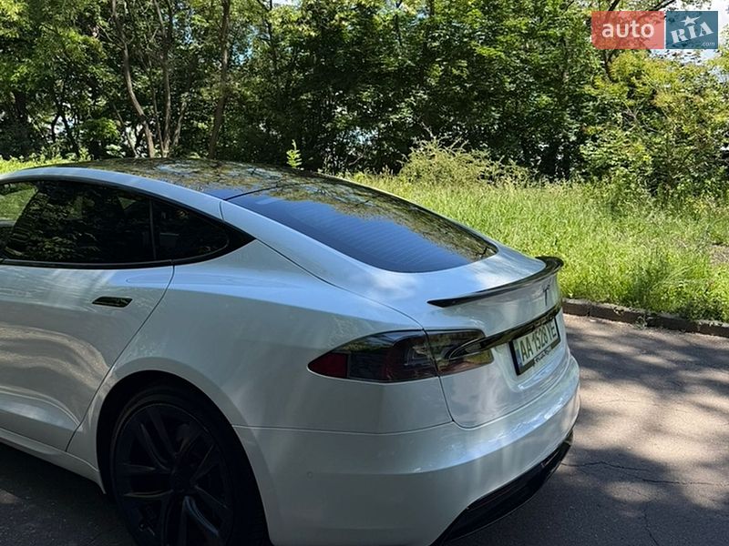 Лифтбек Tesla Model S 2021 в Киеве фото 4 Лифтбек Tesla Model S 2021 в Киеве