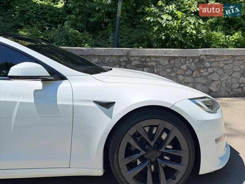 Ліфтбек Tesla Model S 2021 в Києві