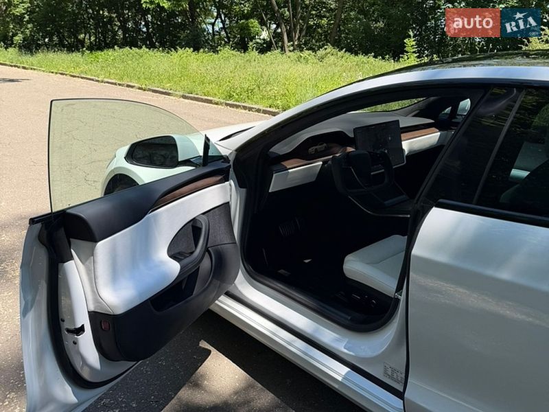 Ліфтбек Tesla Model S 2021 в Києві