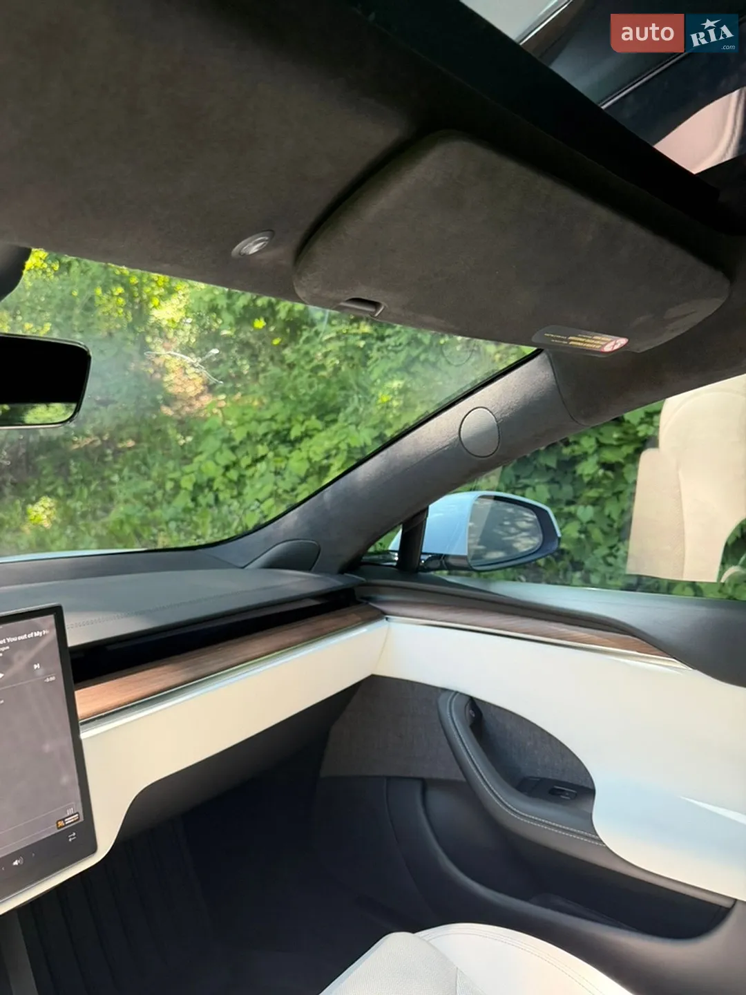 2021 Tesla Model S - мініатюра 17
