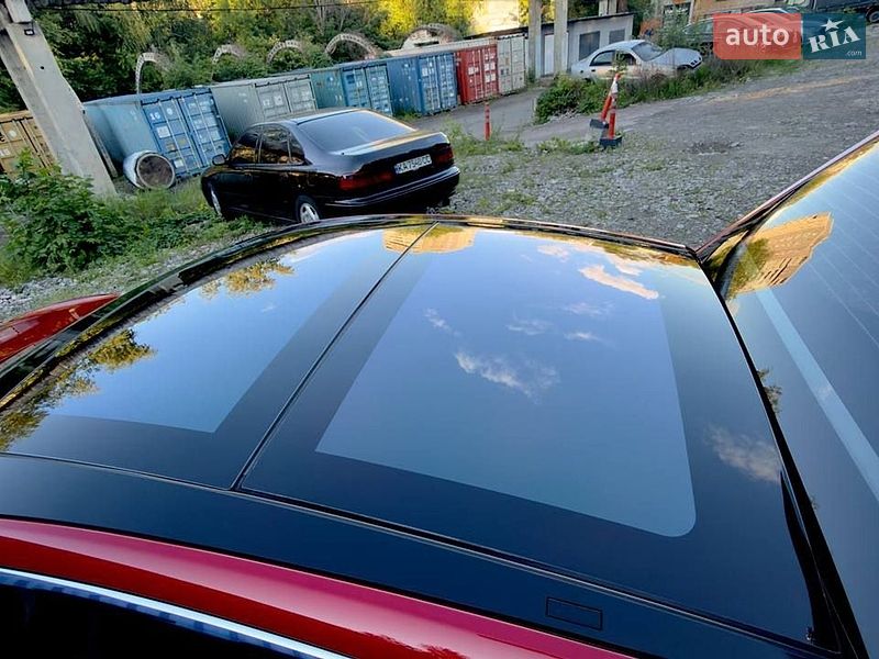 Лифтбек Tesla Model S 2015 в Киеве