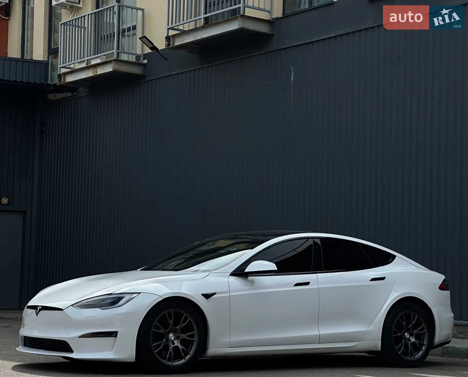 2022 Tesla Model S - мініатюра 2