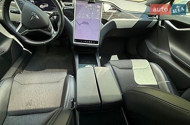 Лифтбек Tesla Model S 2018 в Кропивницком