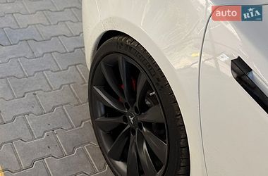Лифтбек Tesla Model S 2019 в Одессе