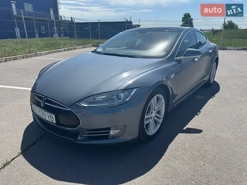 Tesla Model S