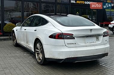 Лифтбек Tesla Model S 2013 в Львове