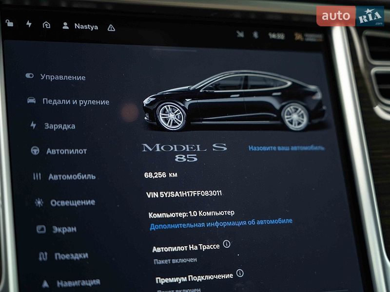 Лифтбек Tesla Model S 2015 в Черновцах