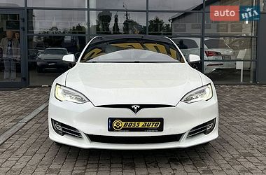 Лифтбек Tesla Model S 2019 в Ивано-Франковске