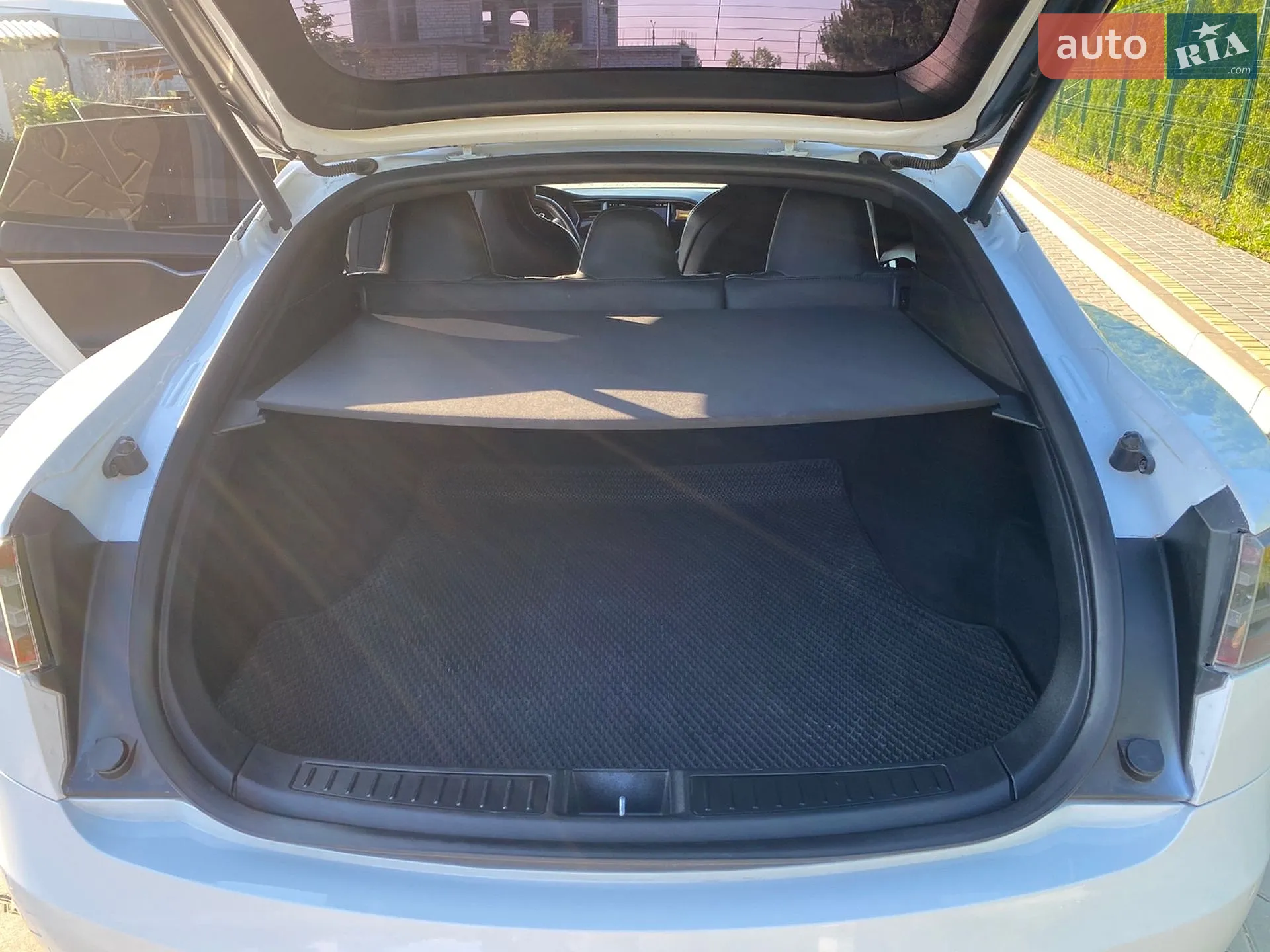 2018 Tesla Model S - мініатюра 23
