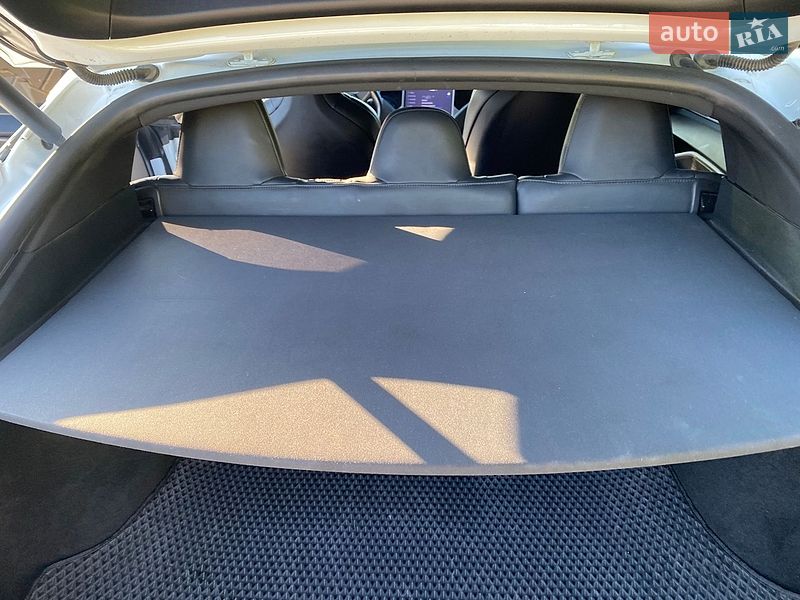 Лифтбек Tesla Model S 2018 в Одессе фото 24 Лифтбек Tesla Model S 2018 в Одессе