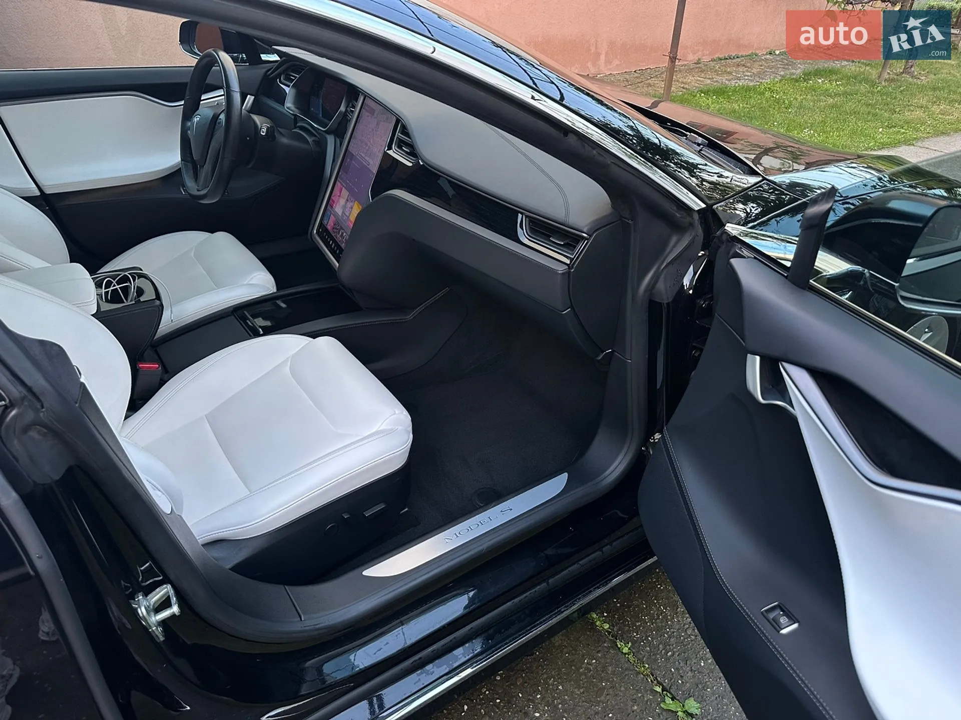 2019 Tesla Model S - мініатюра 9