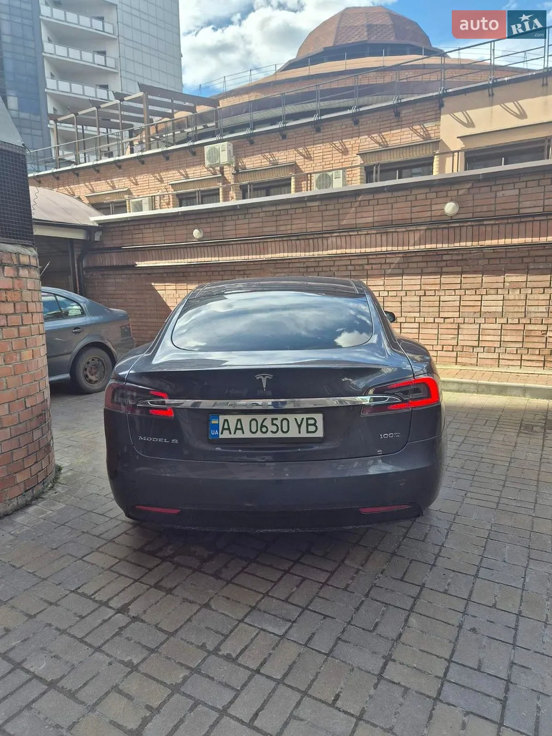 2018 Tesla Model S - мініатюра 4