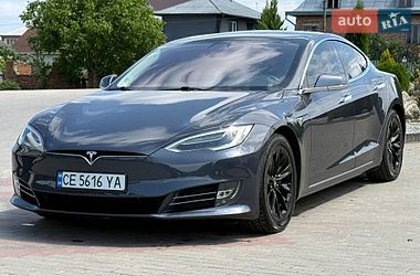 Лифтбек Tesla Model S 2018 в Черновцах