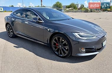 Лифтбек Tesla Model S 2020 в Днепре