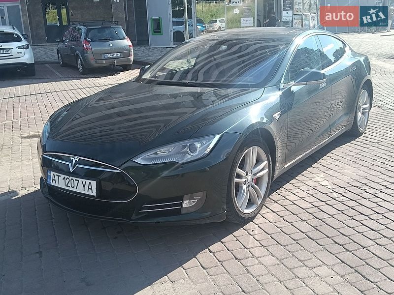 Лифтбек Tesla Model S 2014 в Ивано-Франковске фото 9 Лифтбек Tesla Model S 2014 в Ивано-Франковске
