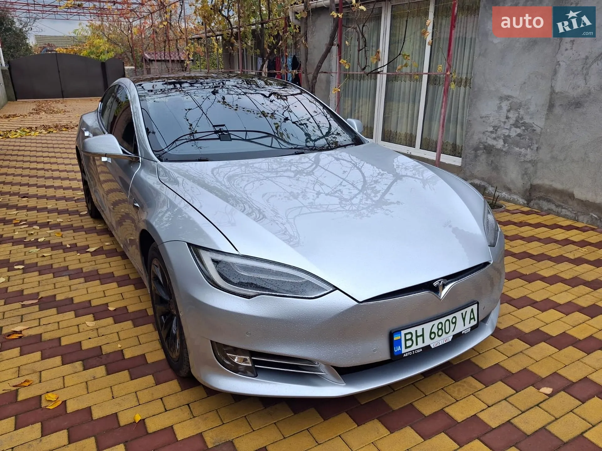 2018 Tesla Model S - фото 1