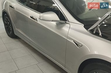Лифтбек Tesla Model S 2018 в Татарбунарах фото 11 Лифтбек Tesla Model S 2018 в Татарбунарах