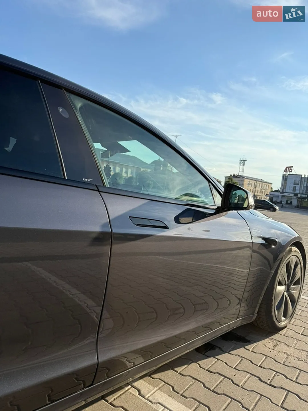 2022 Tesla Model S - мініатюра 9