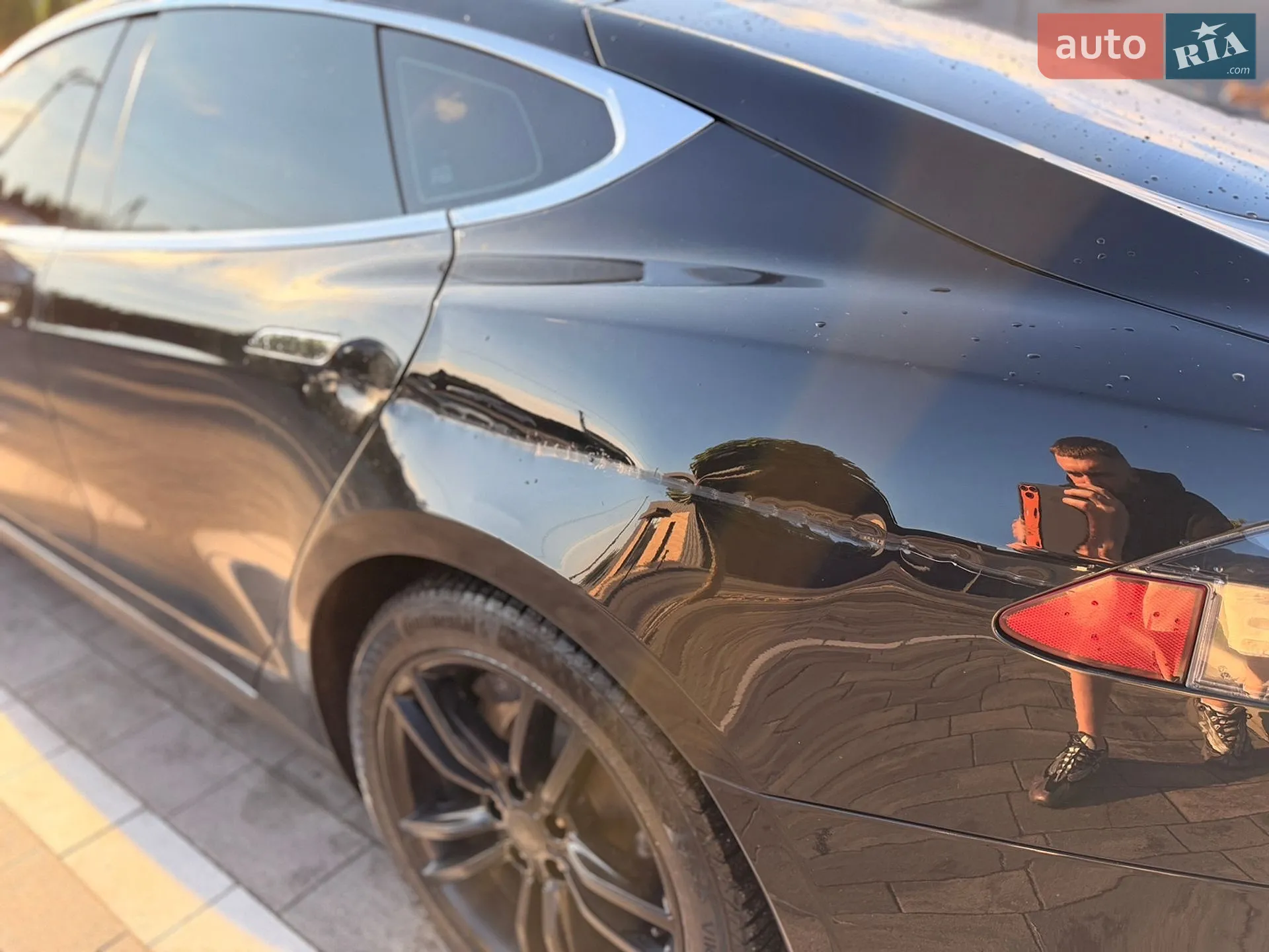 2014 Tesla Model S - мініатюра 15
