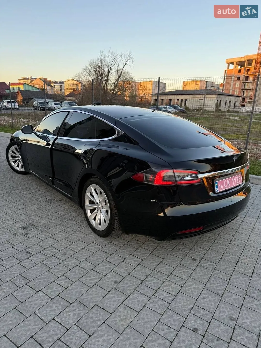 2017 Tesla Model S - мініатюра 12