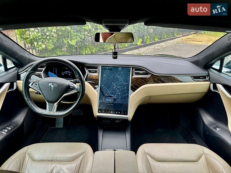 Лифтбек Tesla Model S 2016 в Виннице фото 10 Лифтбек Tesla Model S 2016 в Виннице