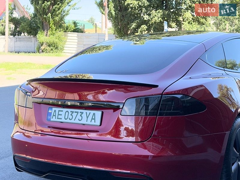 Лифтбек Tesla Model S 2023 в Самаре