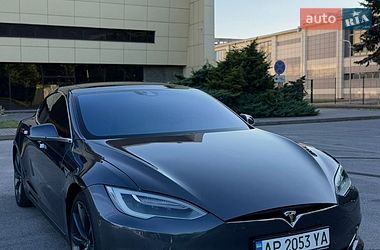 Ліфтбек Tesla Model S 2016 в Запоріжжі