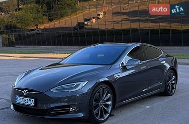 Ліфтбек Tesla Model S 2016 в Запоріжжі