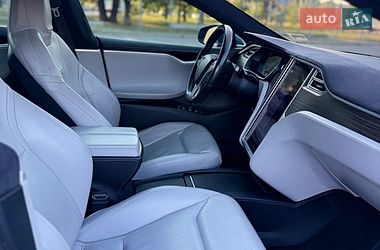 Ліфтбек Tesla Model S 2016 в Запоріжжі