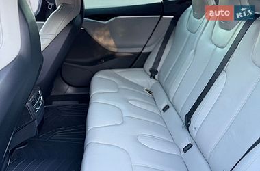 Ліфтбек Tesla Model S 2016 в Запоріжжі