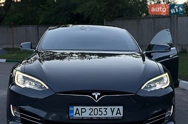 Ліфтбек Tesla Model S 2016 в Запоріжжі