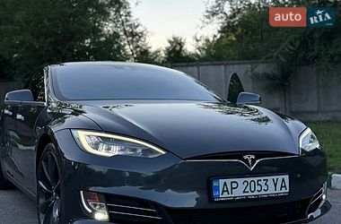Ліфтбек Tesla Model S 2016 в Запоріжжі